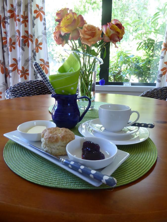 Hazelwood Mapua Bed & Breakfast Bagian luar foto